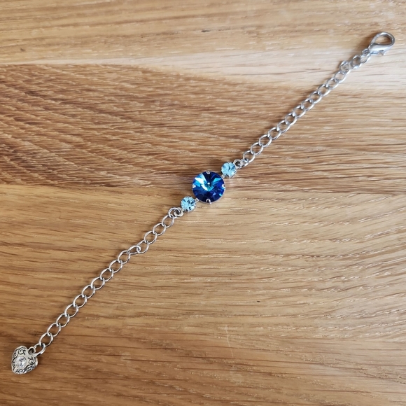 Blue Crystals & Silver Chain Bracelet, Hand Crafted - Picture 5 of 12